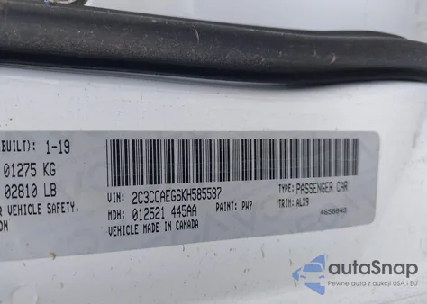 2019 Chrysler 300 Limited z USA, uszkodzony, nr VIN 2C3CCAEG6KH585587